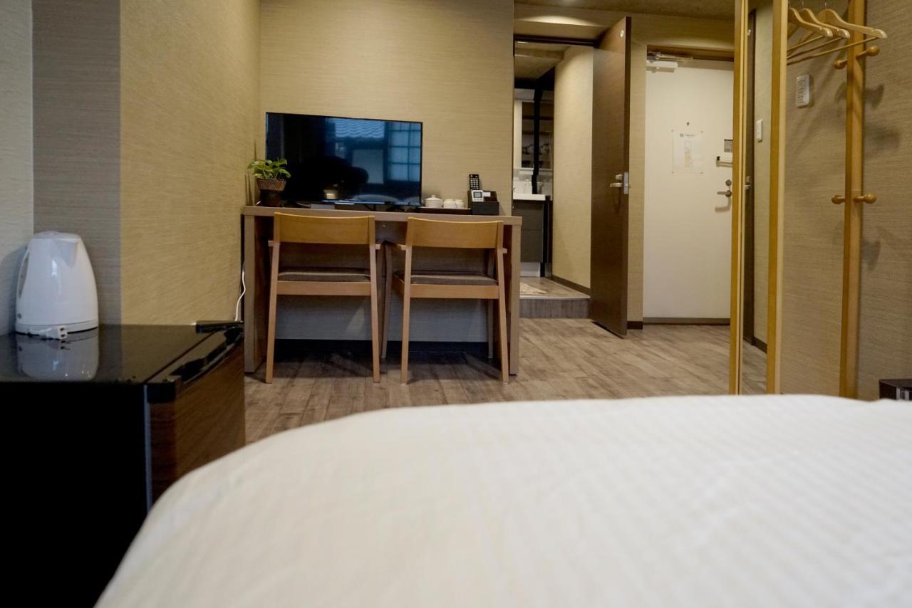 Hotel Traveling Bridge Nijojo Kyoto Eksteriør billede
